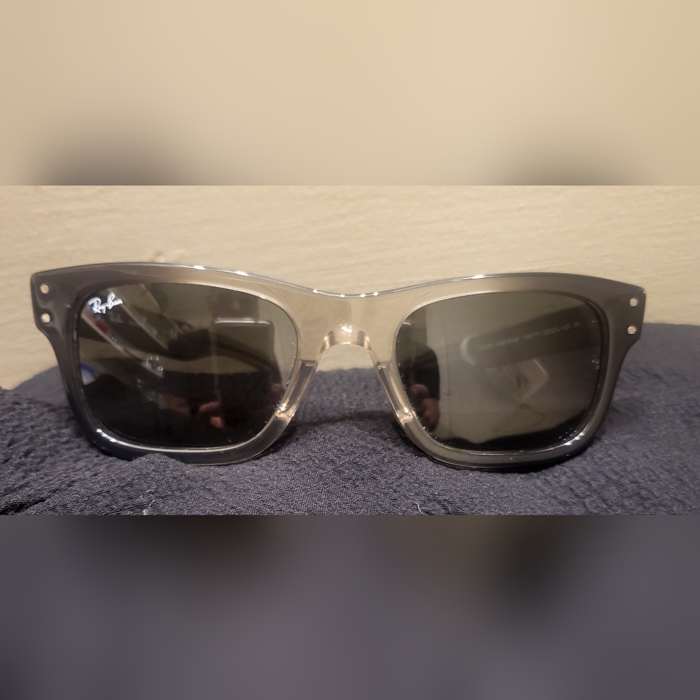 NWT Ray-Ban sun glasses - Picture 4 of 6